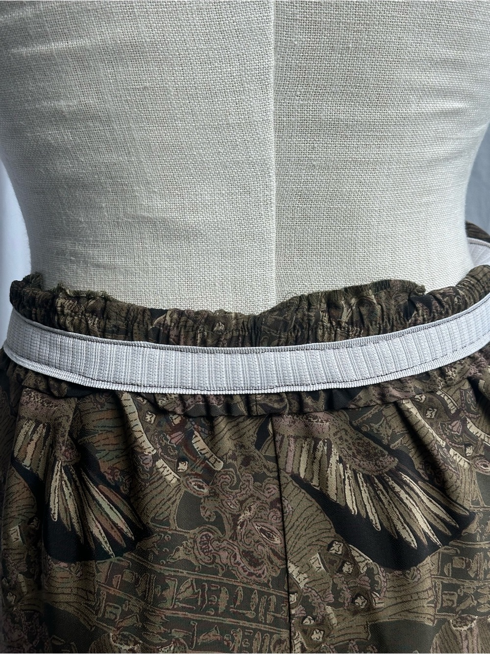 SOLD Vintage Abstract Print Cropped Wide Leg Culotte Pants High Waist | Size M - Picture 9 of 9